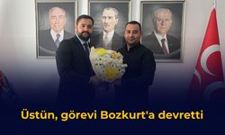 Üstün, görevi Bozkurt'a devretti