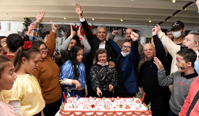 Engelsiz Kafe’de yeni yıl heyecanı