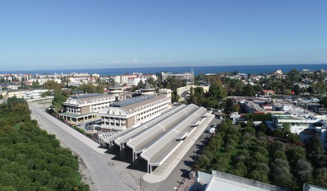 Kemer Kapalı Otopark ve Pazar Alanı’nın temeli atılıyor