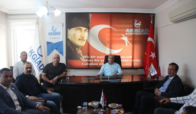 MHP’den AKGİAD’a ziyaret