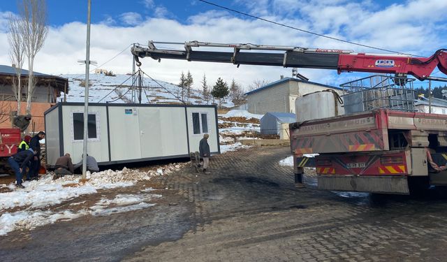 Deprem bölgesine konteyner desteği