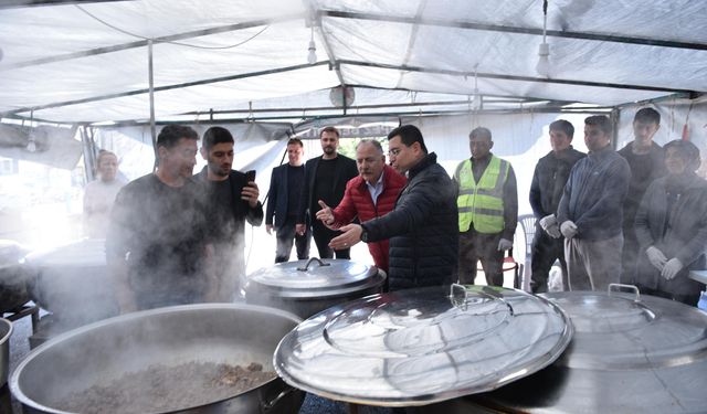 Günde 30 bin kişiye sıcak yemek