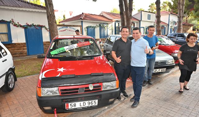 Uno tutkunları Dokumapark’ta buluştu