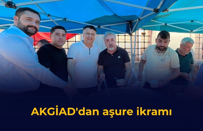 AKGİAD'dan aşure ikramı