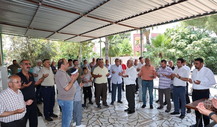 Aksu, Zeyrek’i rahmetle andı