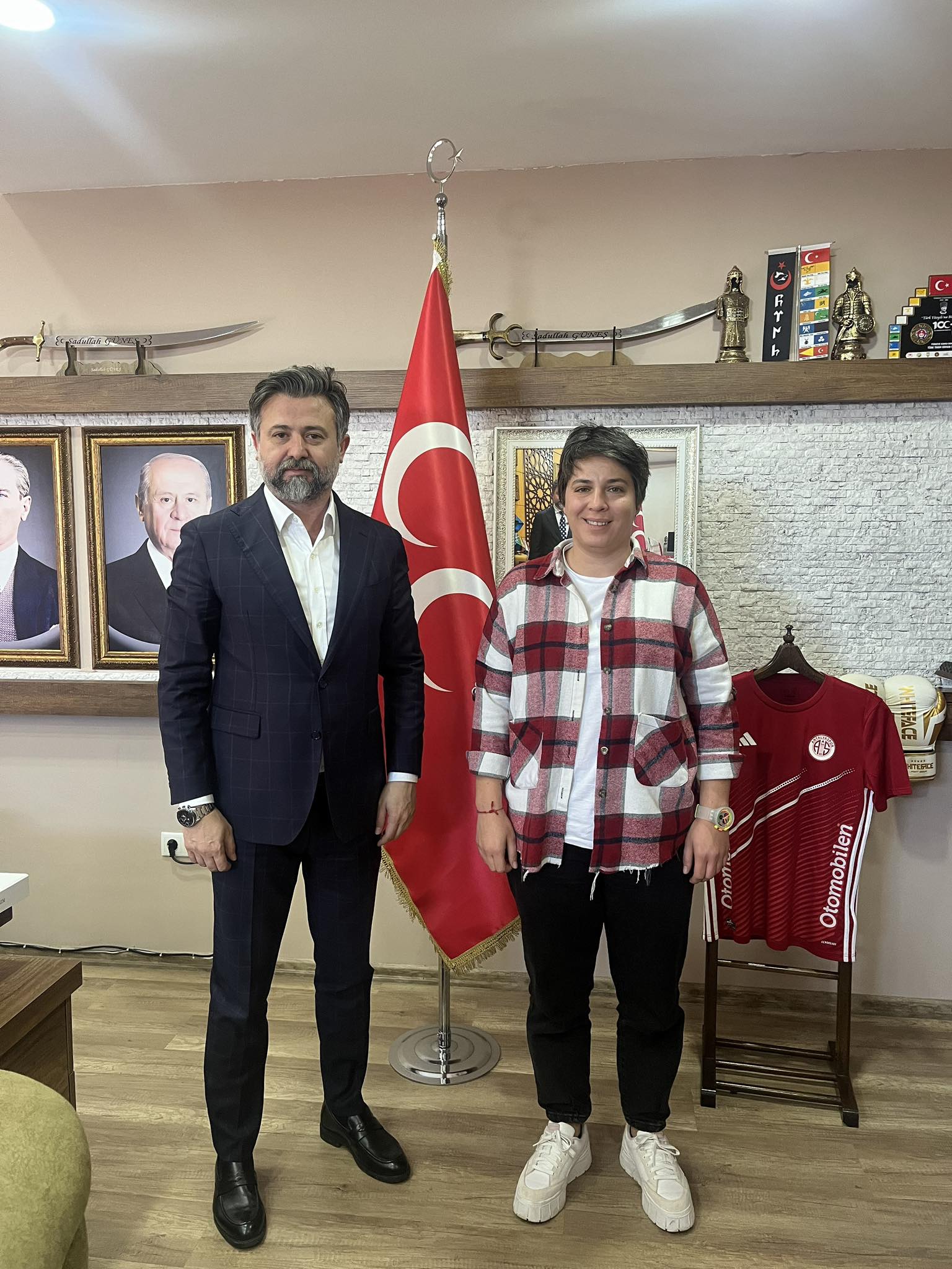 582908554 889038943574624 6094870960950458169 N